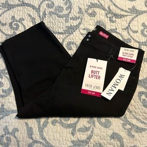 Faith jeans Black High rise capri butt lifter 22W